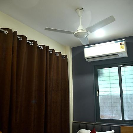Vogue Cabin Stay Near Nesco Bombay Exhibition Centre Екстериор снимка