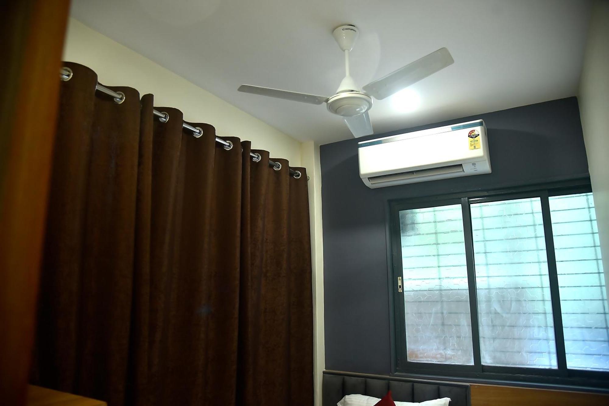 Vogue Cabin Stay Near Nesco Bombay Exhibition Centre Екстериор снимка