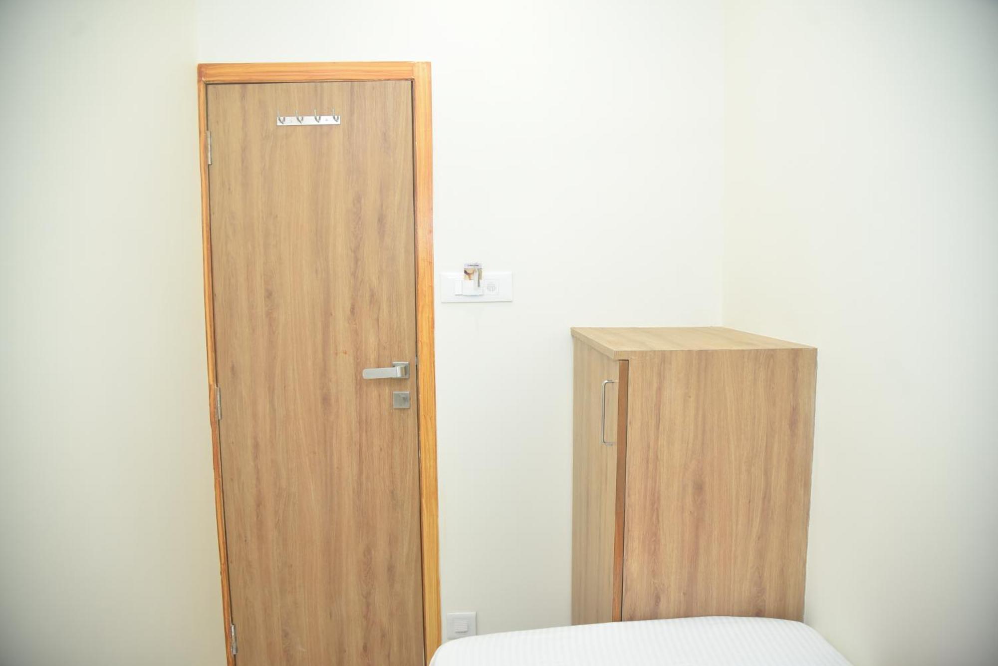 Vogue Cabin Stay Near Nesco Bombay Exhibition Centre Екстериор снимка